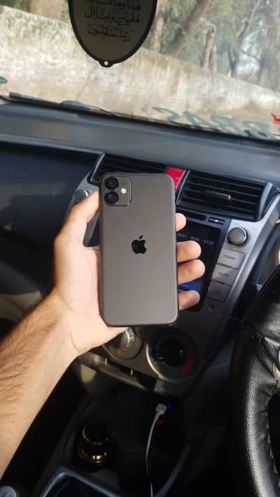 iPhone 11 All ok no open no repair waterpack