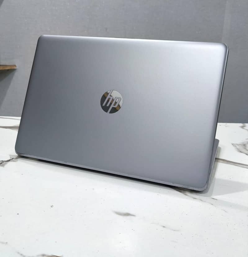 hp laptop 3