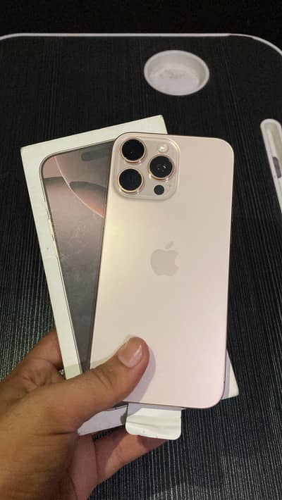 Apple iPhone 16 Pro Max