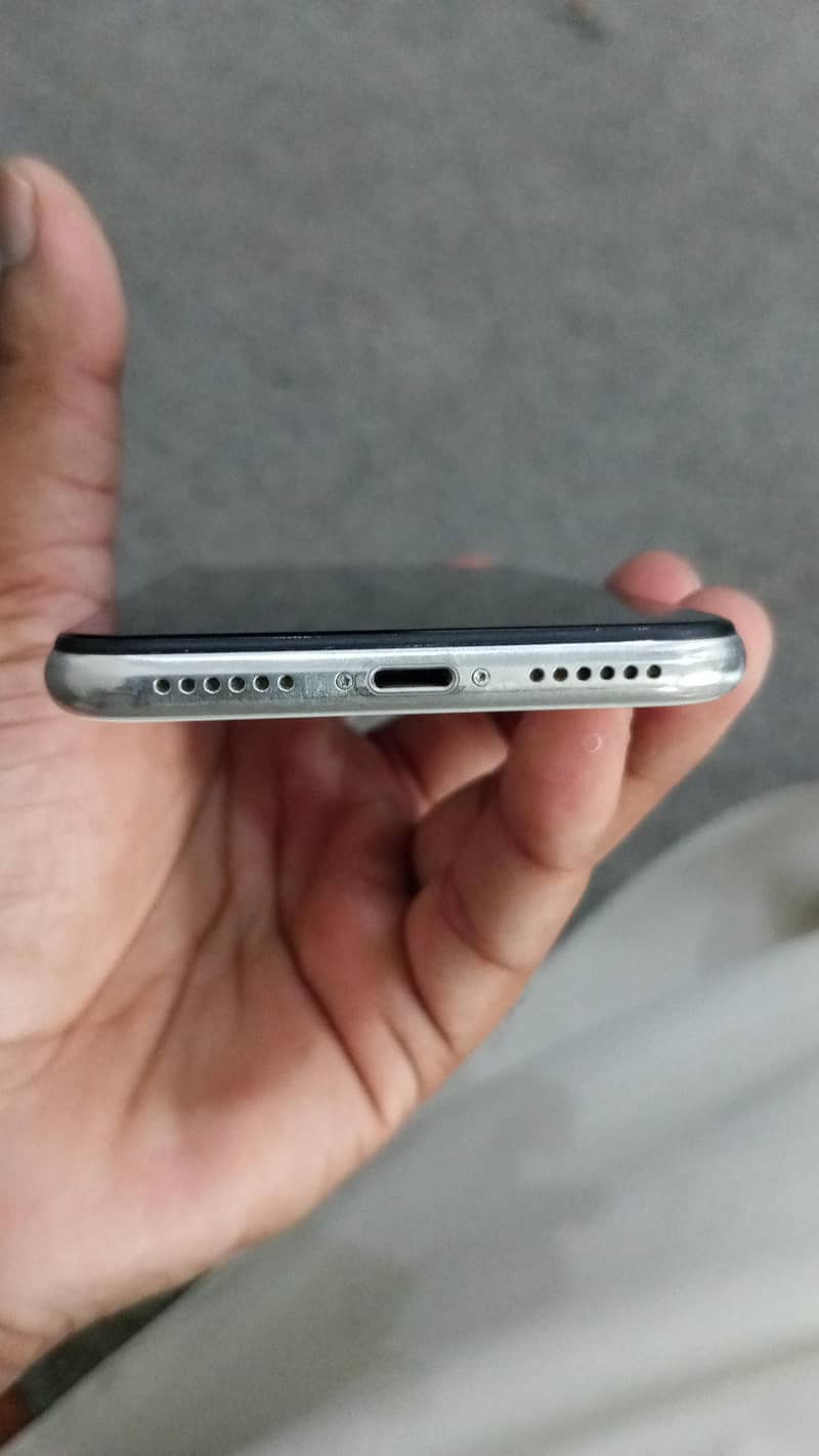 Apple iPhone X 2