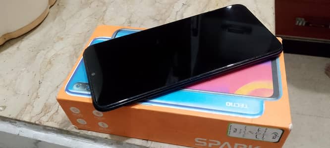 Tecno Spark 4
