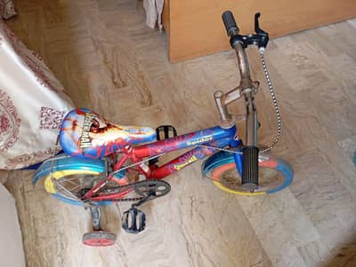 Kids bycle aged 3-8 years Rs. 5,500 good condition