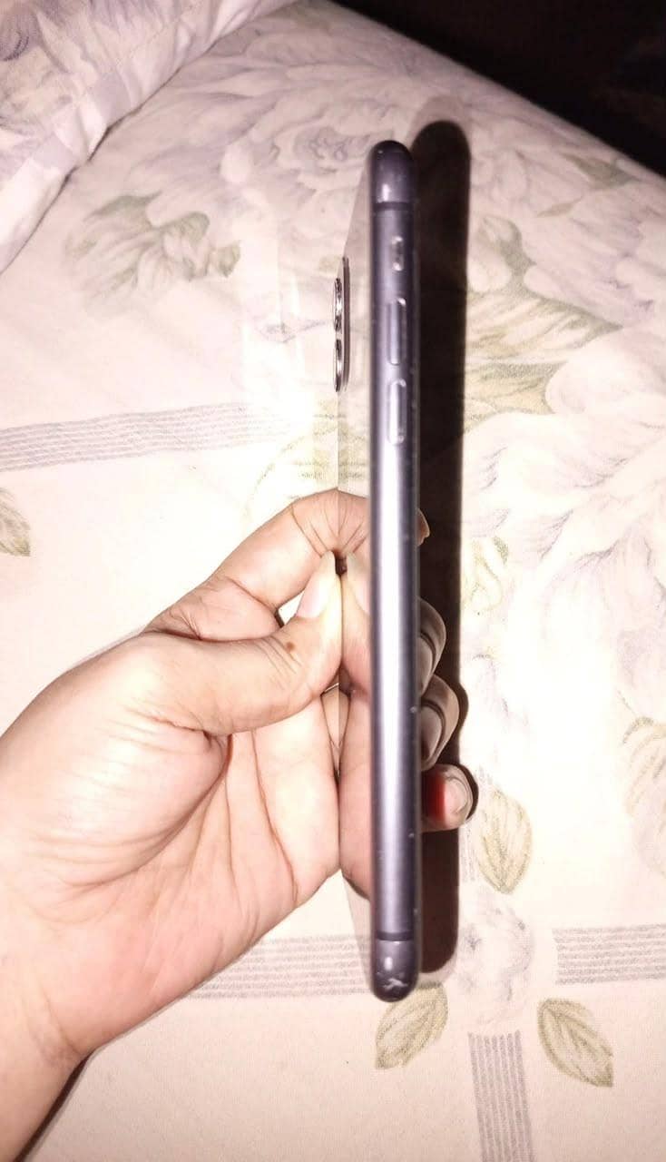 Apple iPhone 11 1