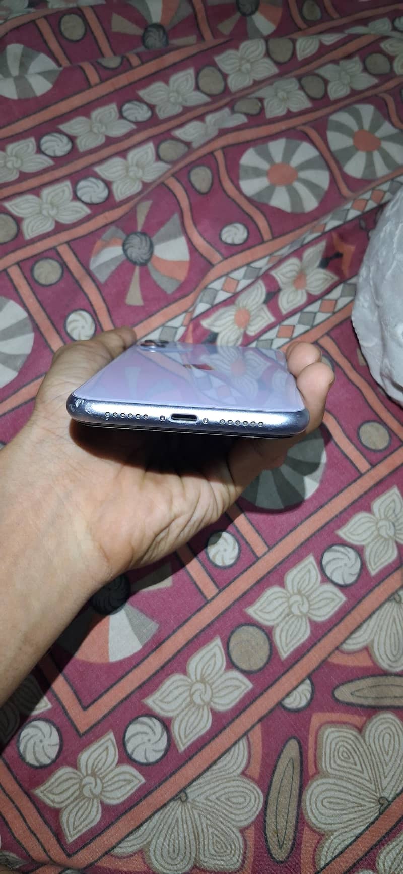 Apple iPhone 11 3