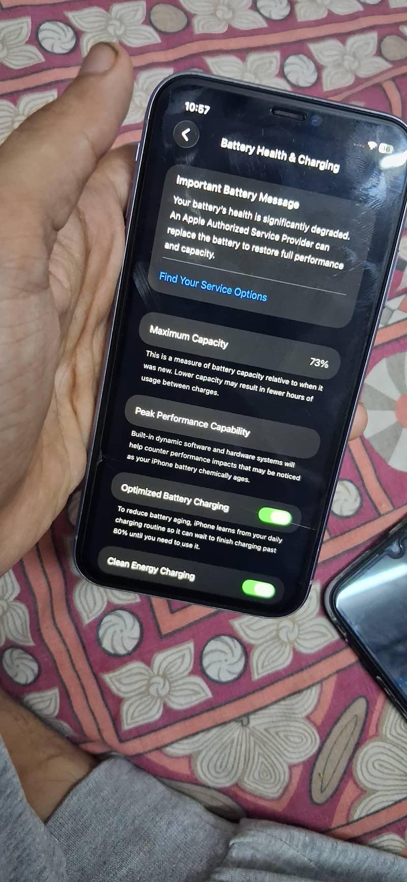 Apple iPhone 11 4