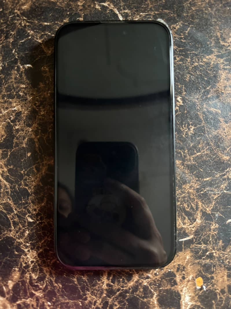 Apple iPhone 16 4