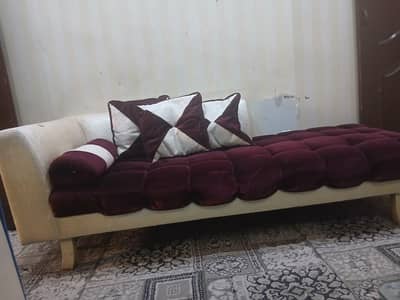 Dewan For Sale 15k Location Lahore Phone number 0320083698315k