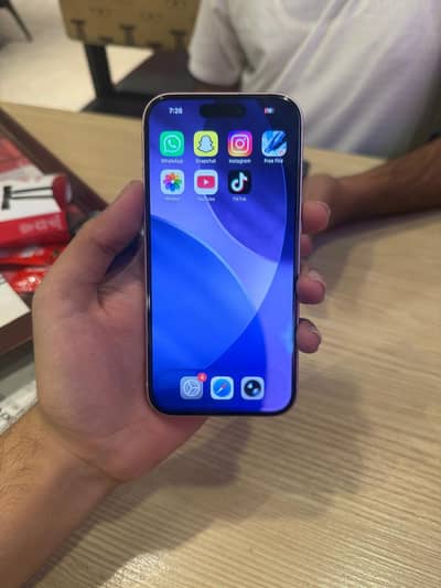 Apple iPhone 15