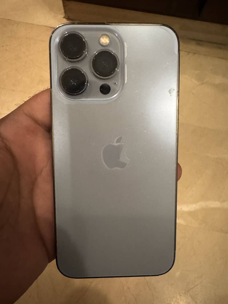 Apple iPhone 13 Pro 4