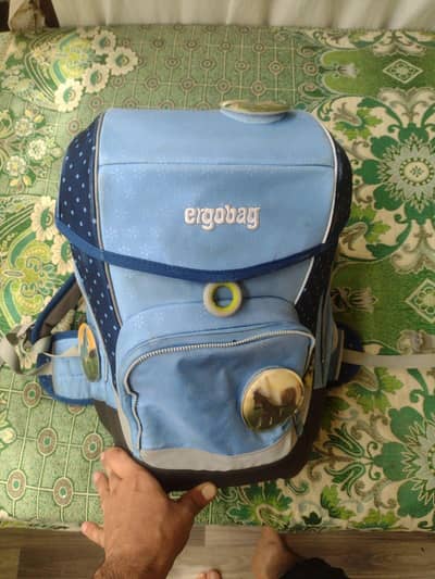 School bag for Class 3 and Below