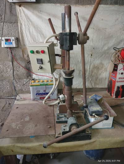 Hand Molding Machine