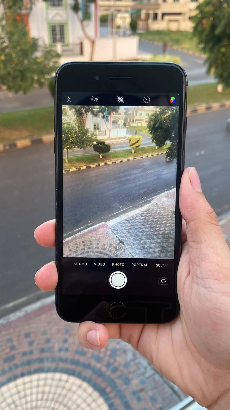 Apple iPhone 7 Plus. . 0