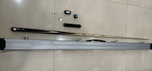 SNOOKER CUE