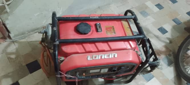 Loncin genrator in working condition petrol & gass git installed.