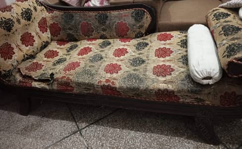 Dewan (sofa).     Ph: 03008476427