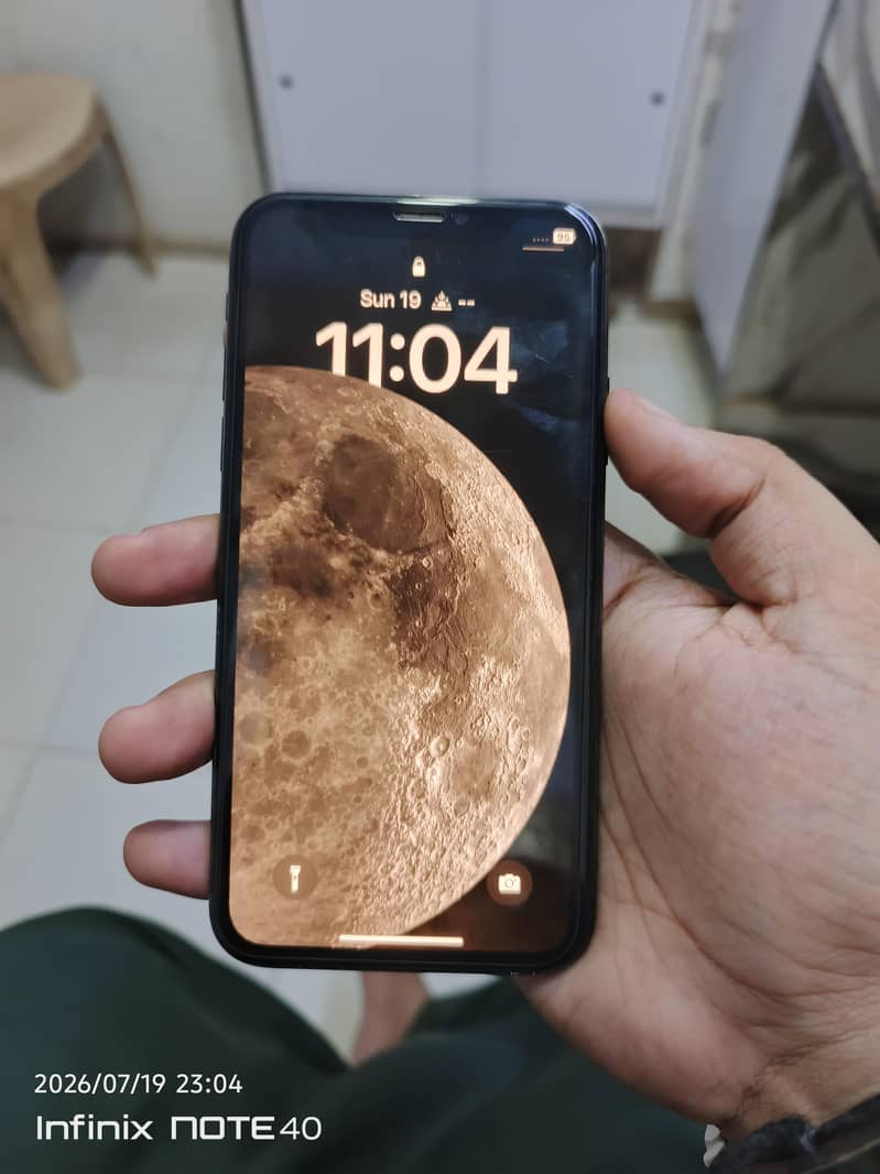 Apple iPhone X 0