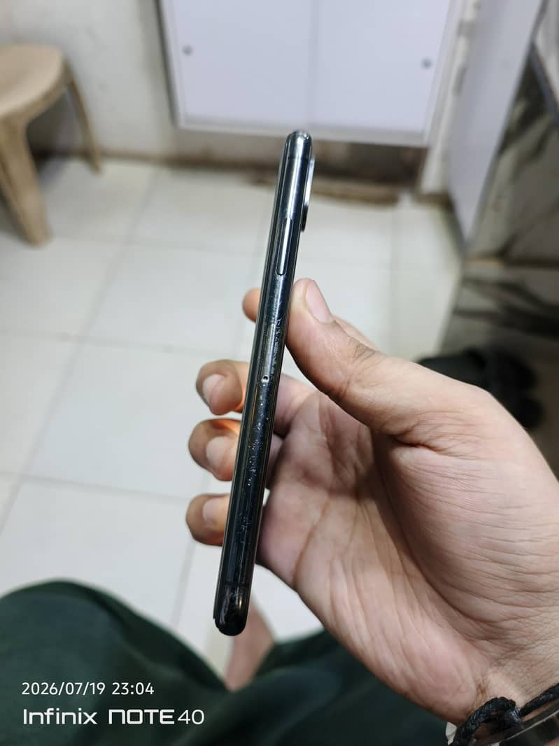 Apple iPhone X 2