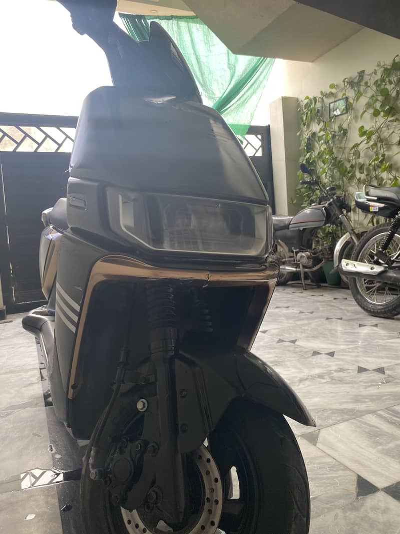 Scooti 4