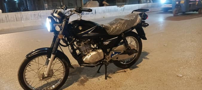 SUZUKI GS 150 MODEL 2016