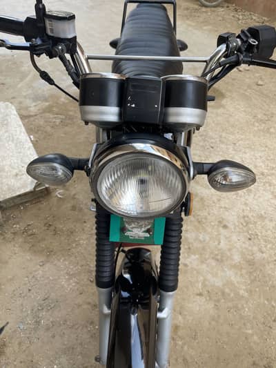 Suzuki GS 150 SE