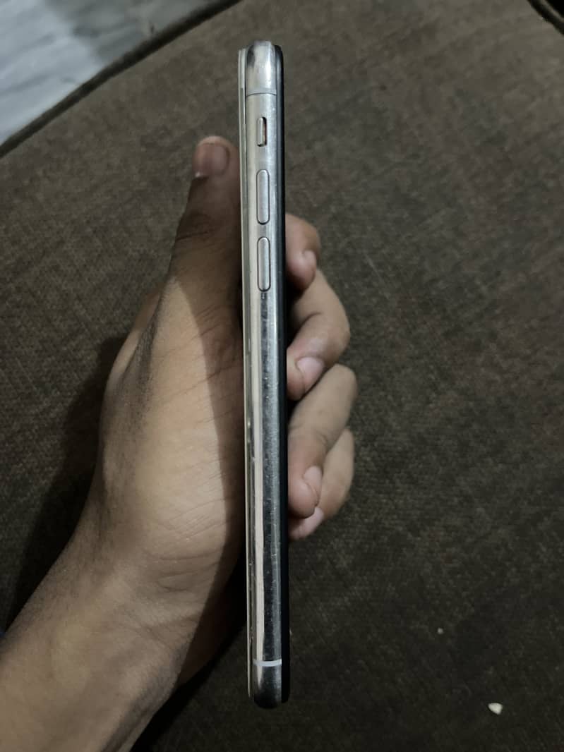 Apple iPhone X 2