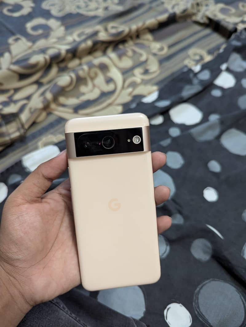 Google Pixel 8 3