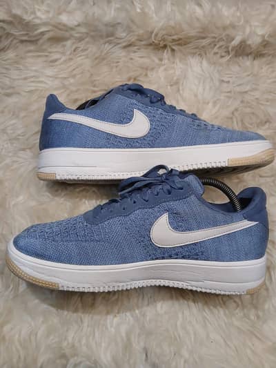 all branded shoes available condition premium