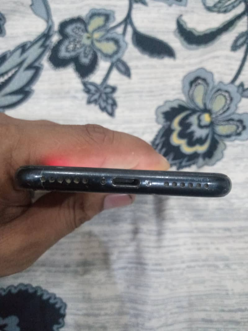Apple iPhone SE 3