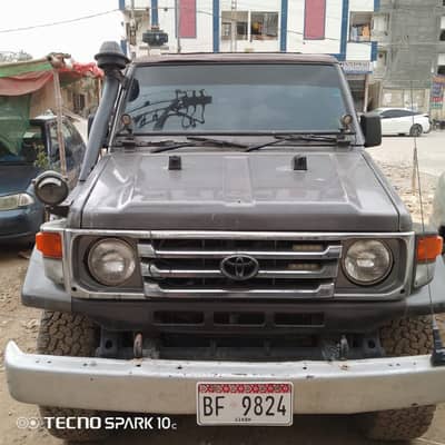 Toyota Land Cruiser 1986