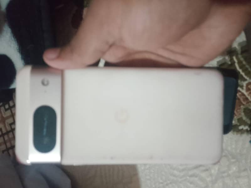 Google Pixel 8 3