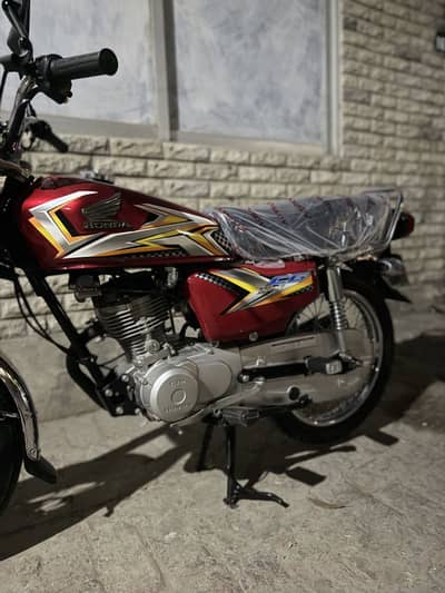 125 Honda Lovers Bike | 1400 KM | Low Mileage | Honda 125