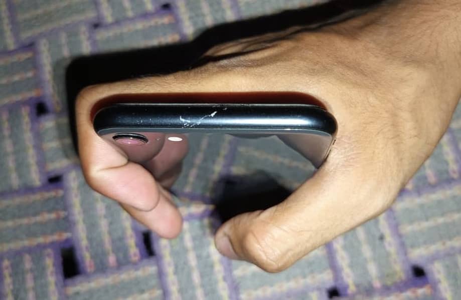Apple iPhone SE 3