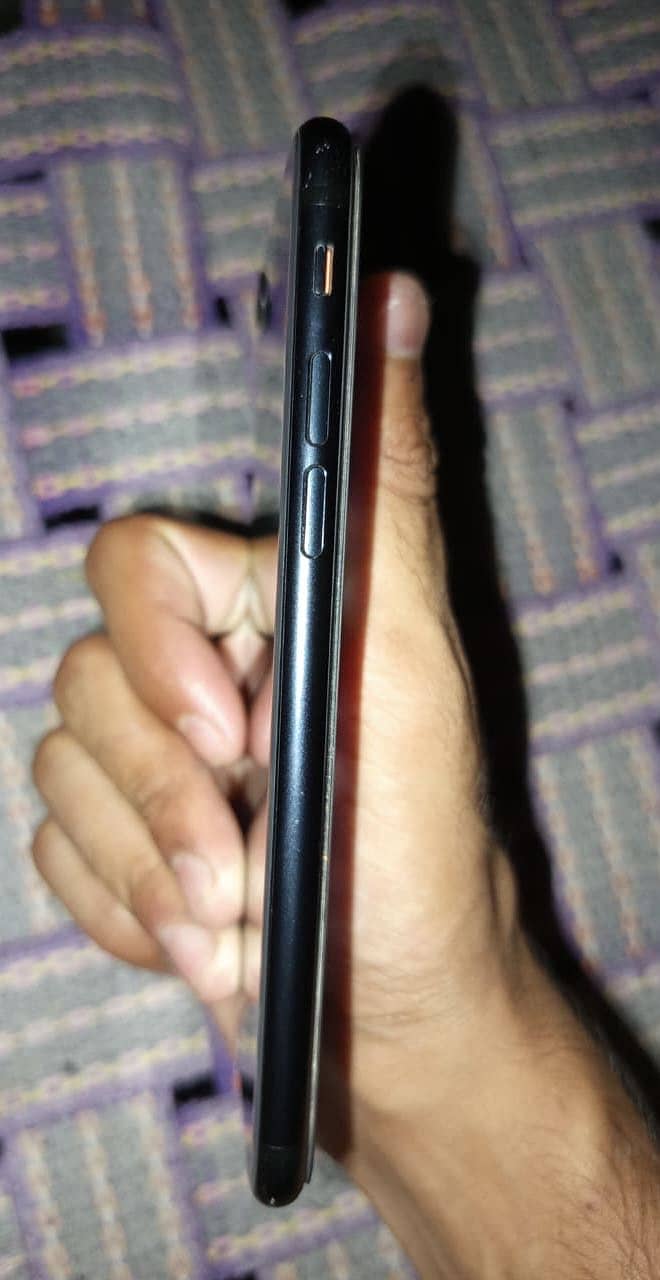 Apple iPhone SE 4