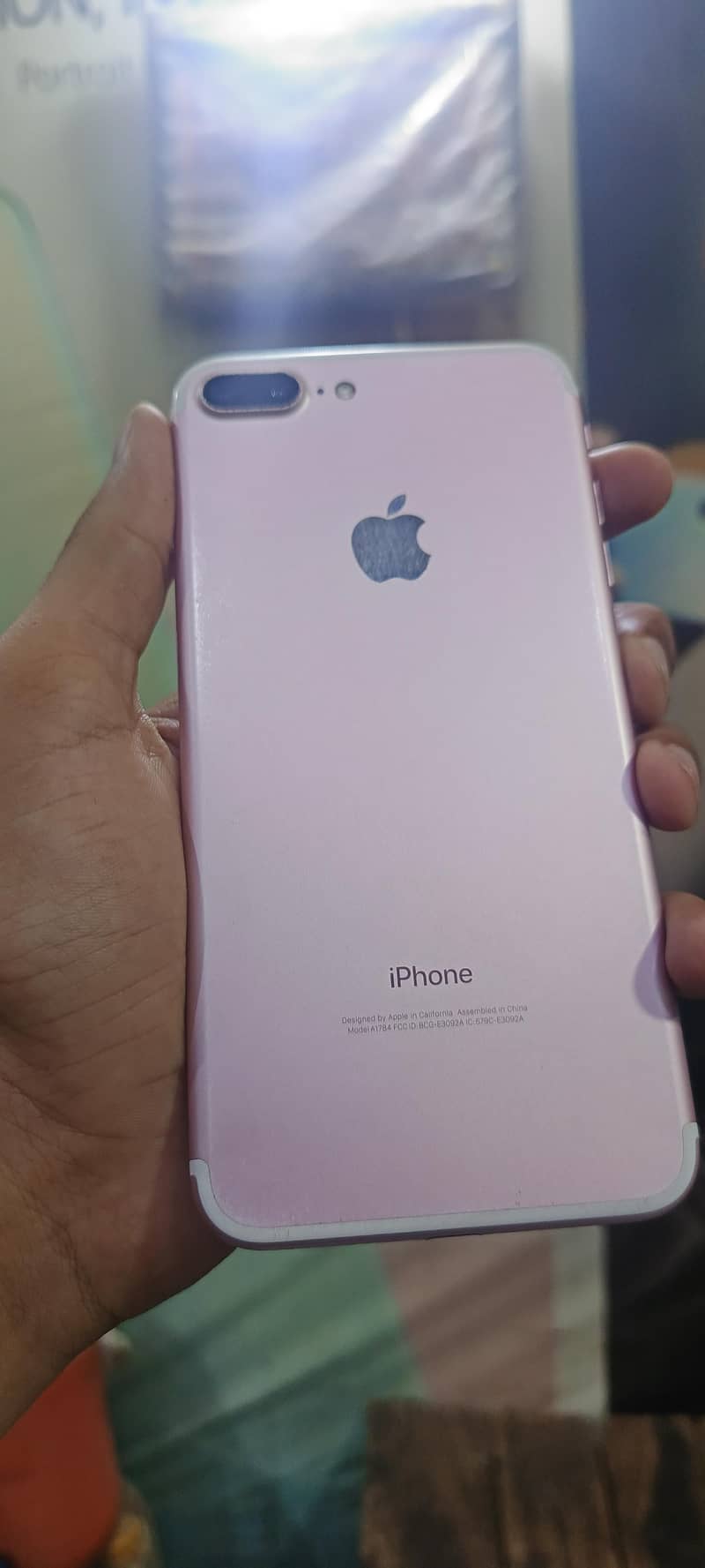 Apple iPhone 7 Plus 0