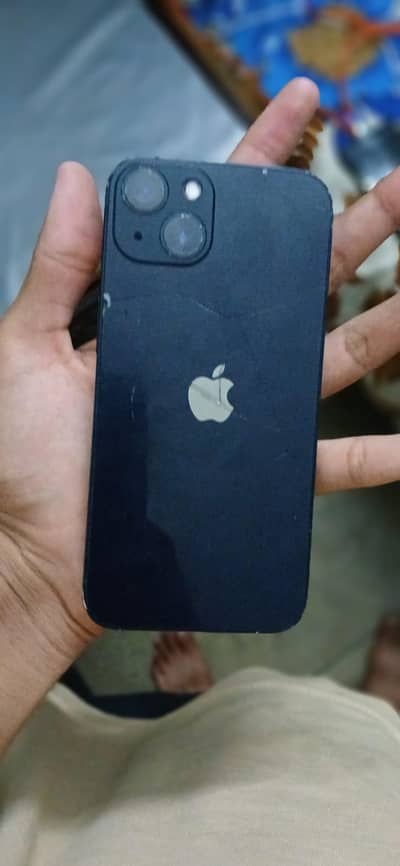 Apple iPhone 13
