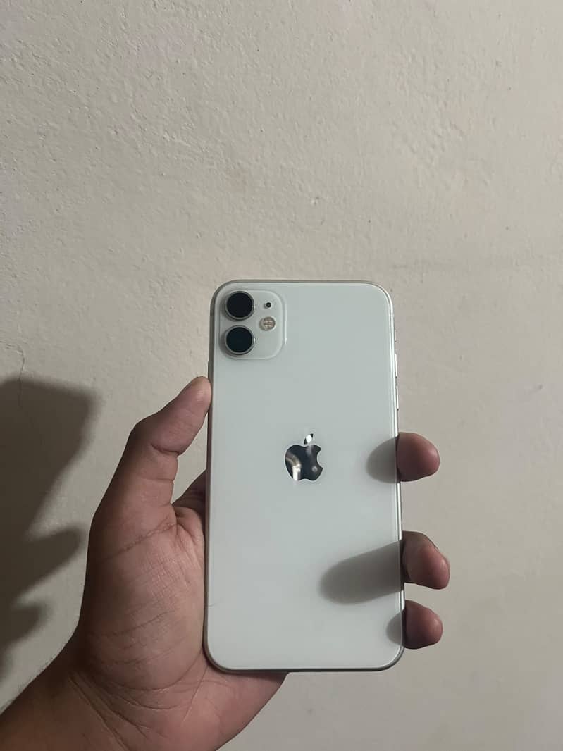 Apple iPhone 11 0