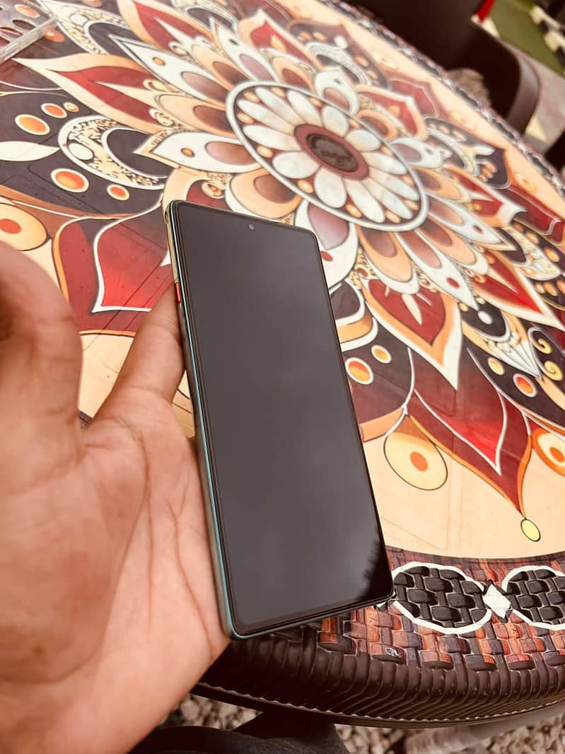 Tecno CAMON 40 6