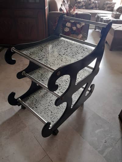 Tea trolley/ tea trolly