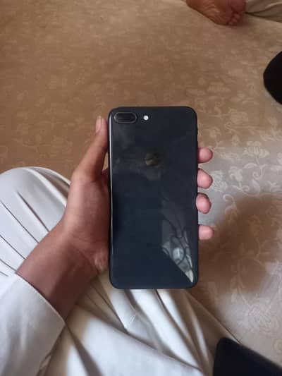 Apple iPhone 8 Plus