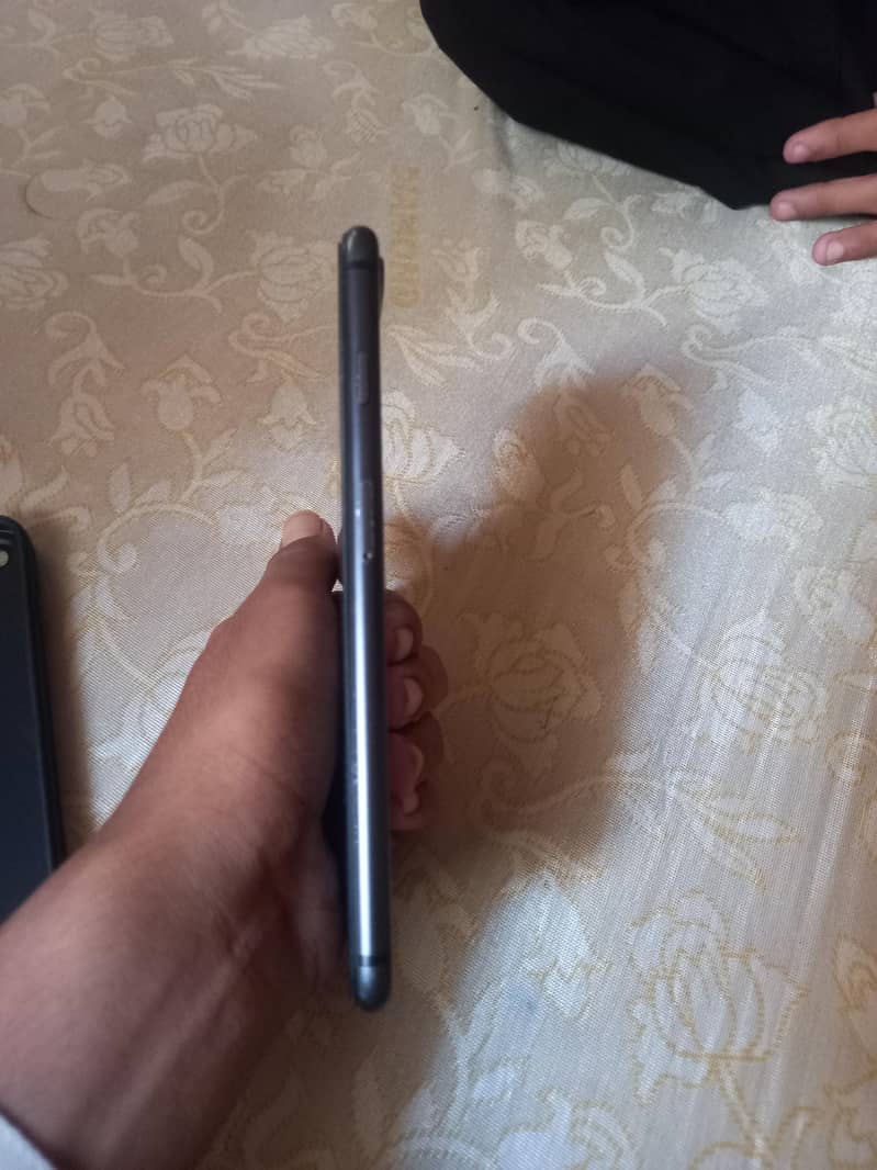 Apple iPhone 8 Plus 7