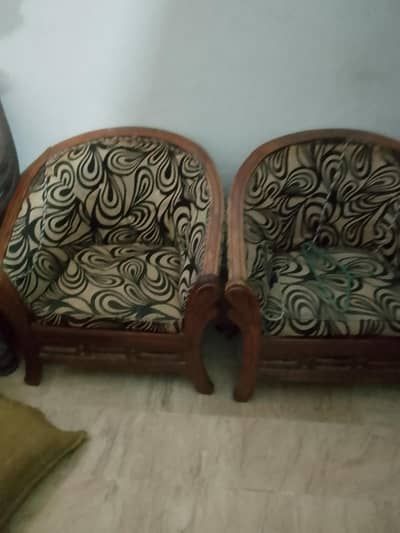 2 chatai ik barda sofa haie