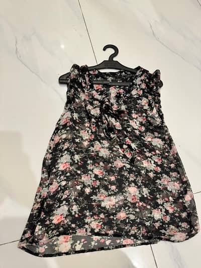 Girls Black Floral Sleeveless Top – Medium – Excellent Condition