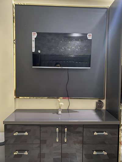 LED frame and console