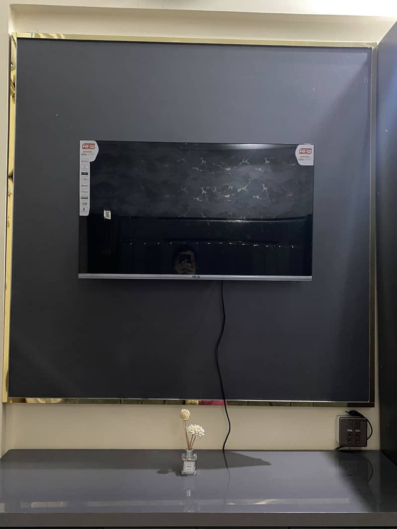 LED frame and console 1
