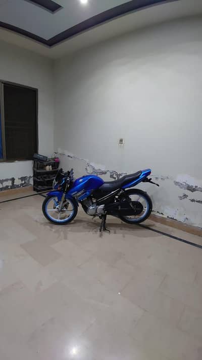 Yamaha ybr 2015 model condition all ok exchange also possible