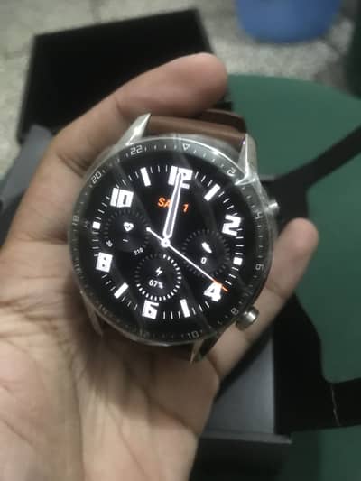 Huawei gt 2 digital watch box open
