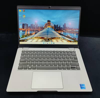 Dell Latitude 5330 i5 12th Generation 16gb Ram 256gb SSD 13.3"FHD Disp