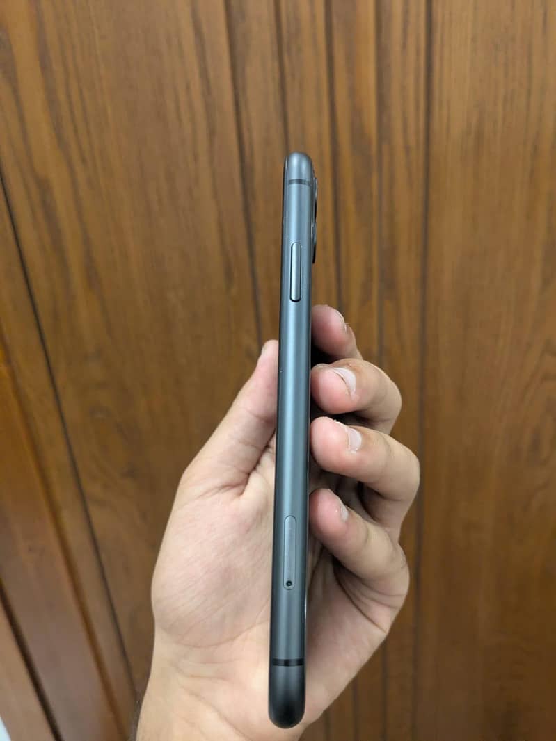 Apple iPhone 11 2
