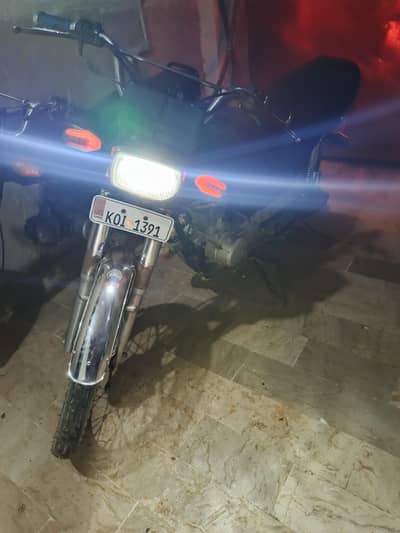 UNITED 125