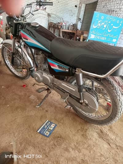 2005 model Whatsapp 03487600074
